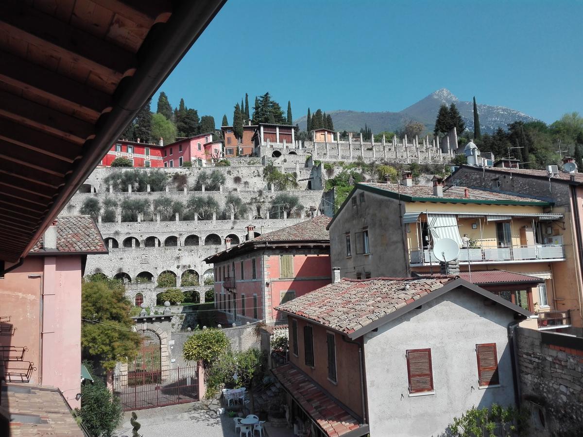Albergo Giardino Toscolano Maderno Exterior foto